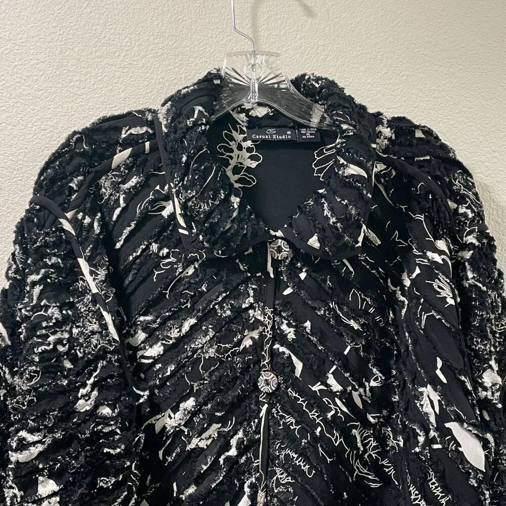 CASUAL STUDIO Vintage Chenille Long Sleeve Jacket Abstract Black/White Women XL